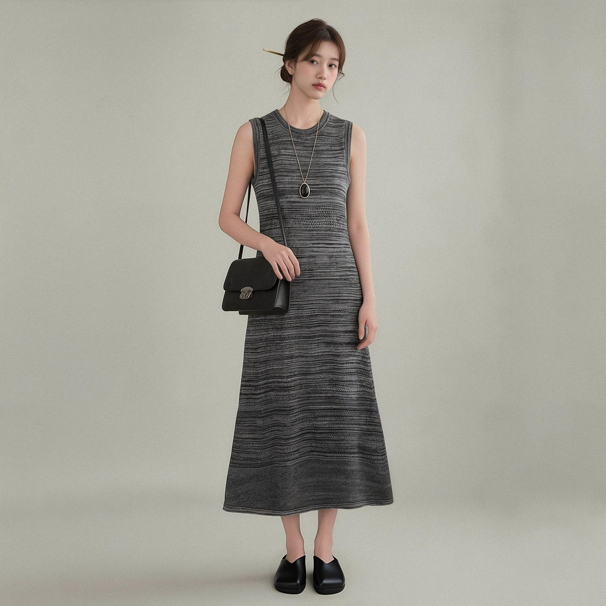 西町村屋花灰镂空针织连衣裙春季新款复古气质无袖裙子XXAA10233