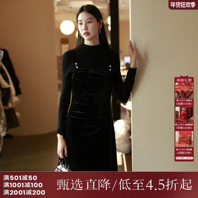 西町村屋吊带连衣裙女秋新款新中式压褶收腰丝绒吊带裙AC8404019