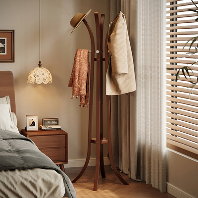 卧室落地挂衣架高端大气上档次