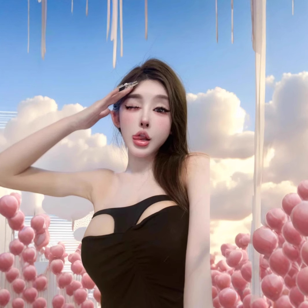 娇艳红色性感挂脖露肩吊带背心女带胸垫抹胸镂空褶皱显胸无袖上衣