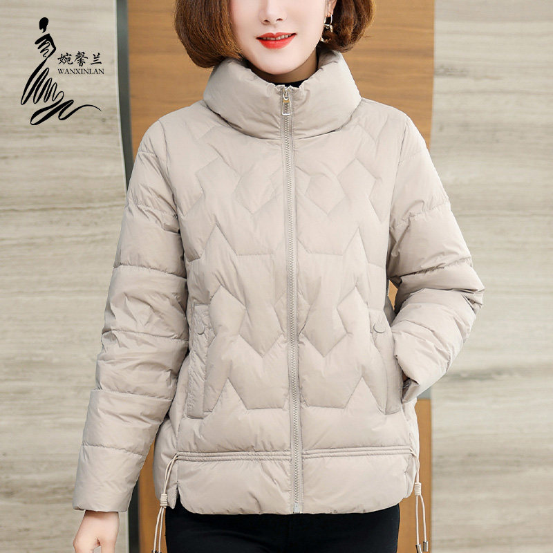 妈妈冬装2026新款时尚洋气50岁中老年女士冬装加厚保暖白鸭绒外套