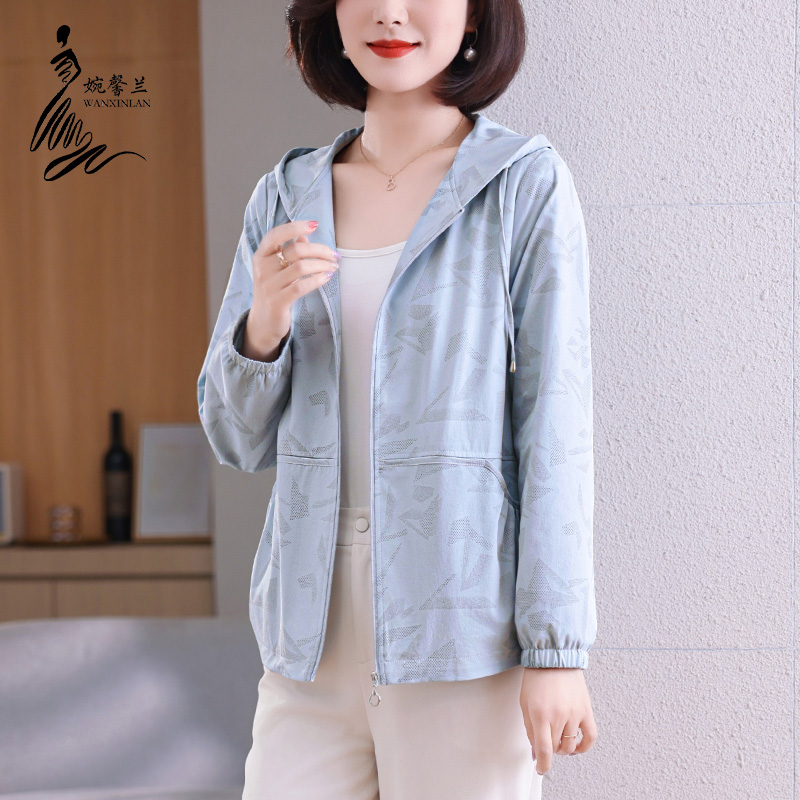 妈妈装春秋款外套中老年女