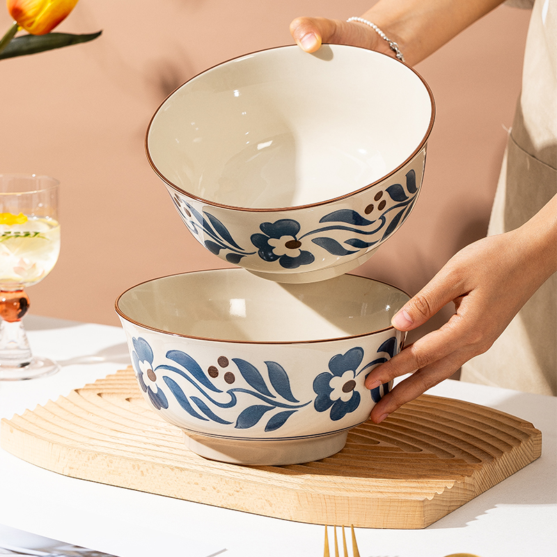 典雅花纹耐用持久陶瓷汤碗