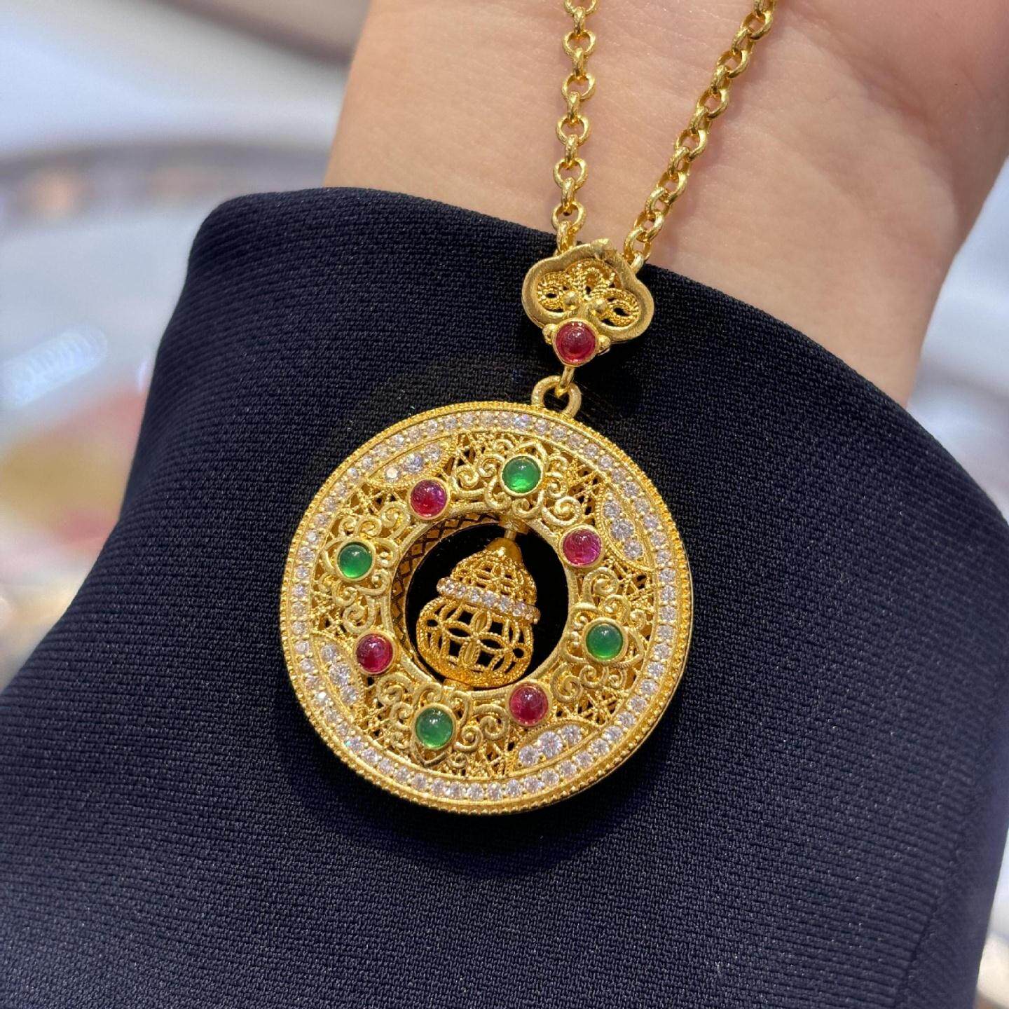 沙金镶钻镂空转动葫芦吊坠项炼女彷真黄金八宝罗盘高级高久不掉色