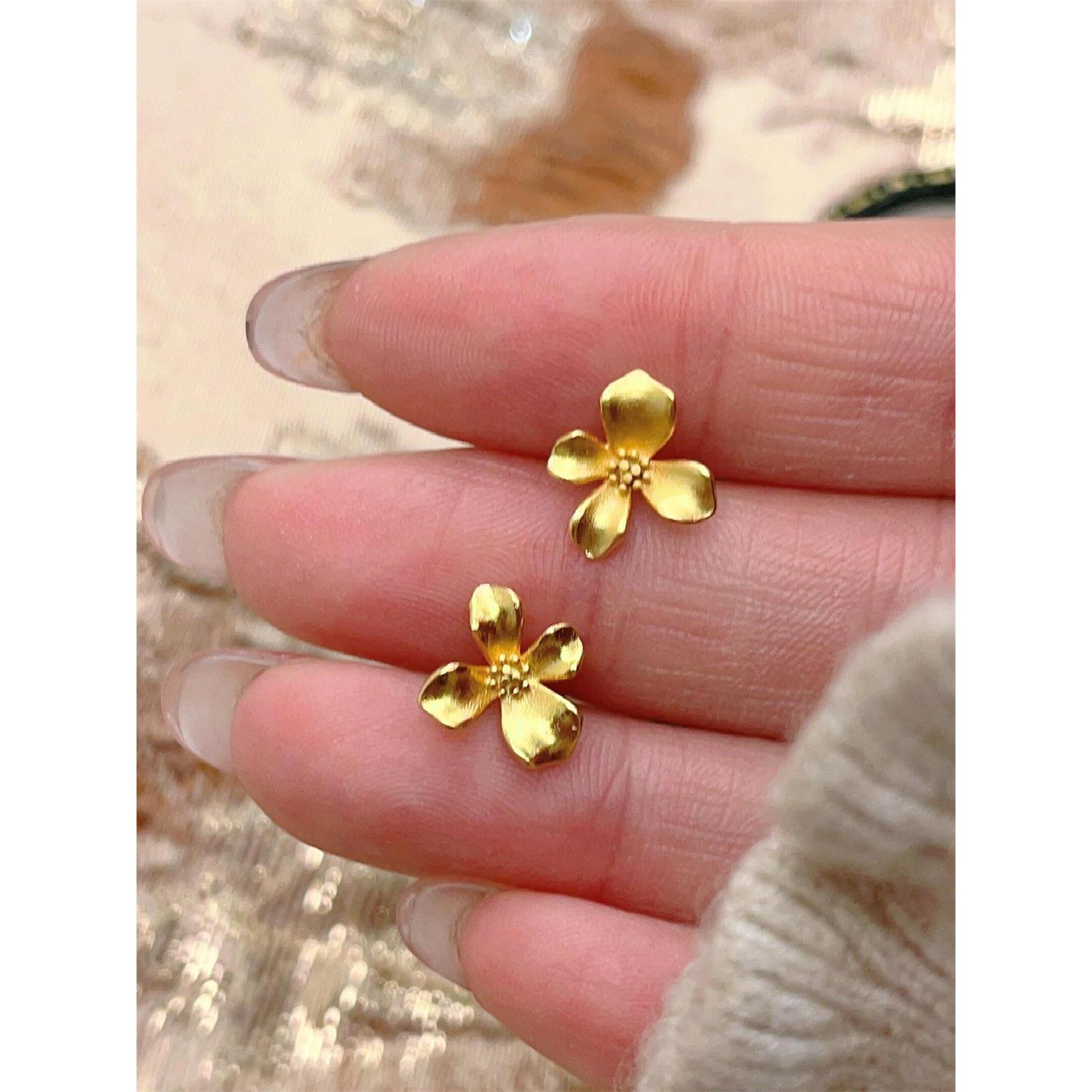 轻奢超仙感18k金森系桂花耳钉女小清新花朵耳饰小巧简约优雅设计
