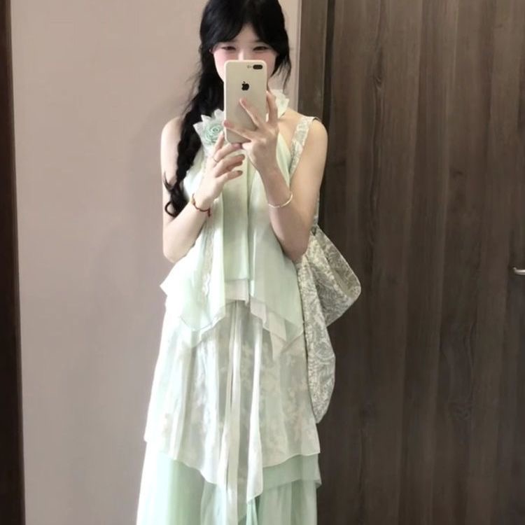 超仙度假风不规则连衣裙