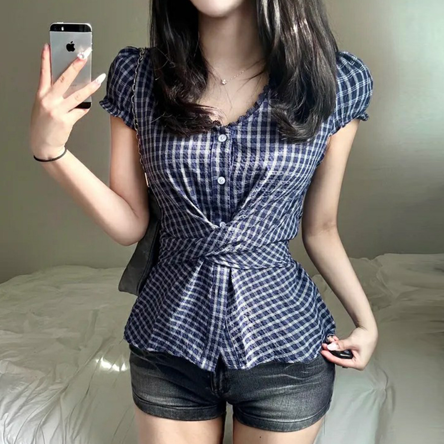 IAEY韩系少女~V领花边单排扣格子衬衫夏季交叉系带收腰气质上衣潮
