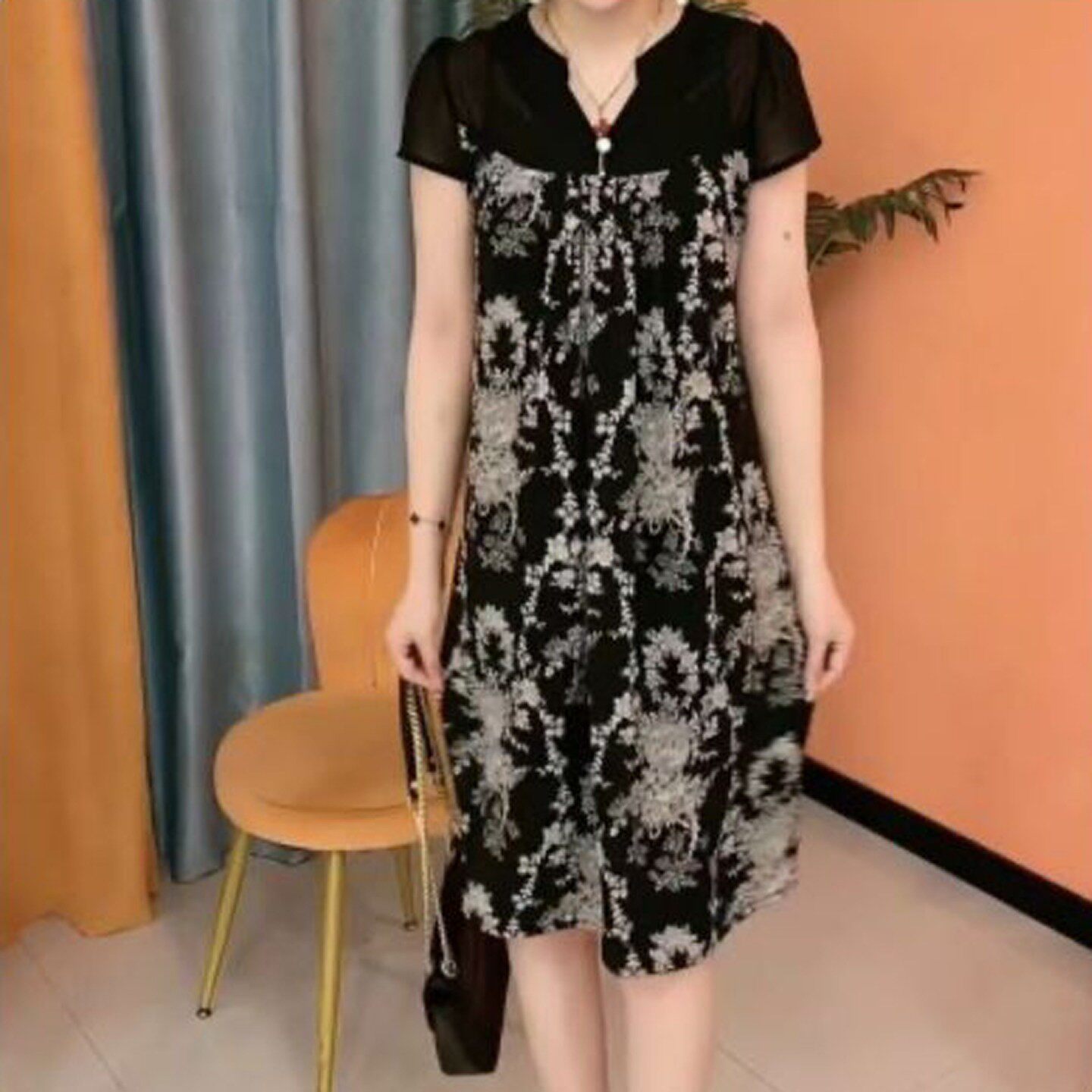 惟珍仓女装气质碎花连衣裙2026夏季女士款显瘦中长裙洋气妈妈裙a2