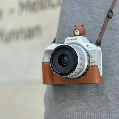 佳能R62真皮保护套R8/R5相机包