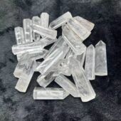 2026天然白水晶柱原石单尖六棱柱1公斤送礼家居办公室装 饰摆件