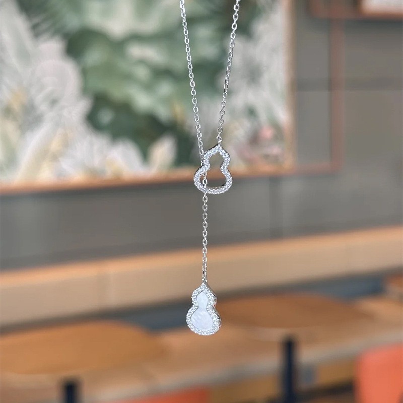 2026小红书爆款镂空设计双福禄项链气质新中式爆闪流苏锁骨链