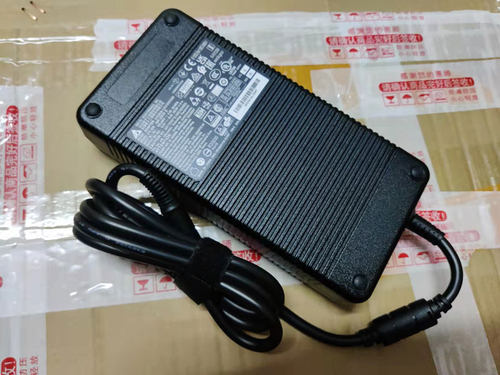 全新原装宏碁PREDATOR 17X笔记本GX-792-77充电器台达电源 适配器