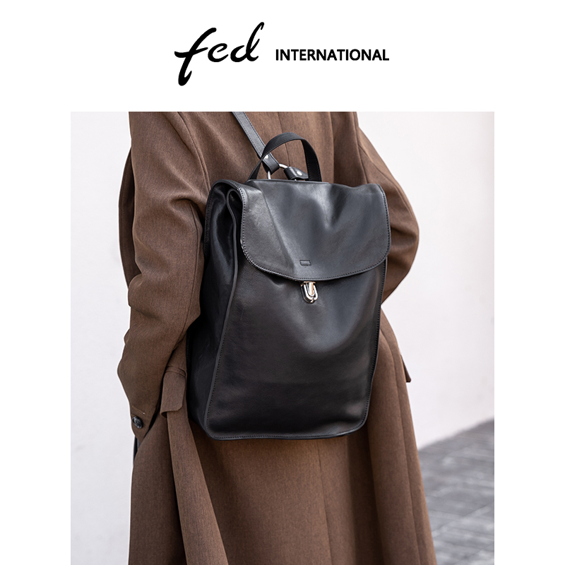 头层牛皮大容量双肩背包