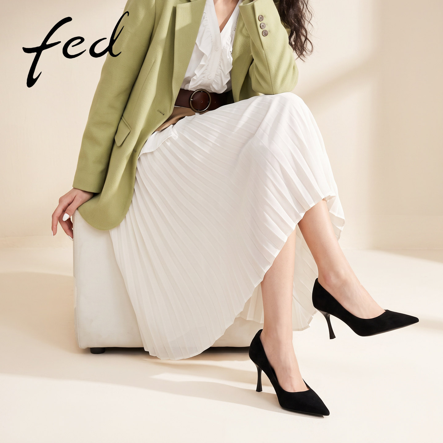 fed绒面尖头细跟高跟鞋女