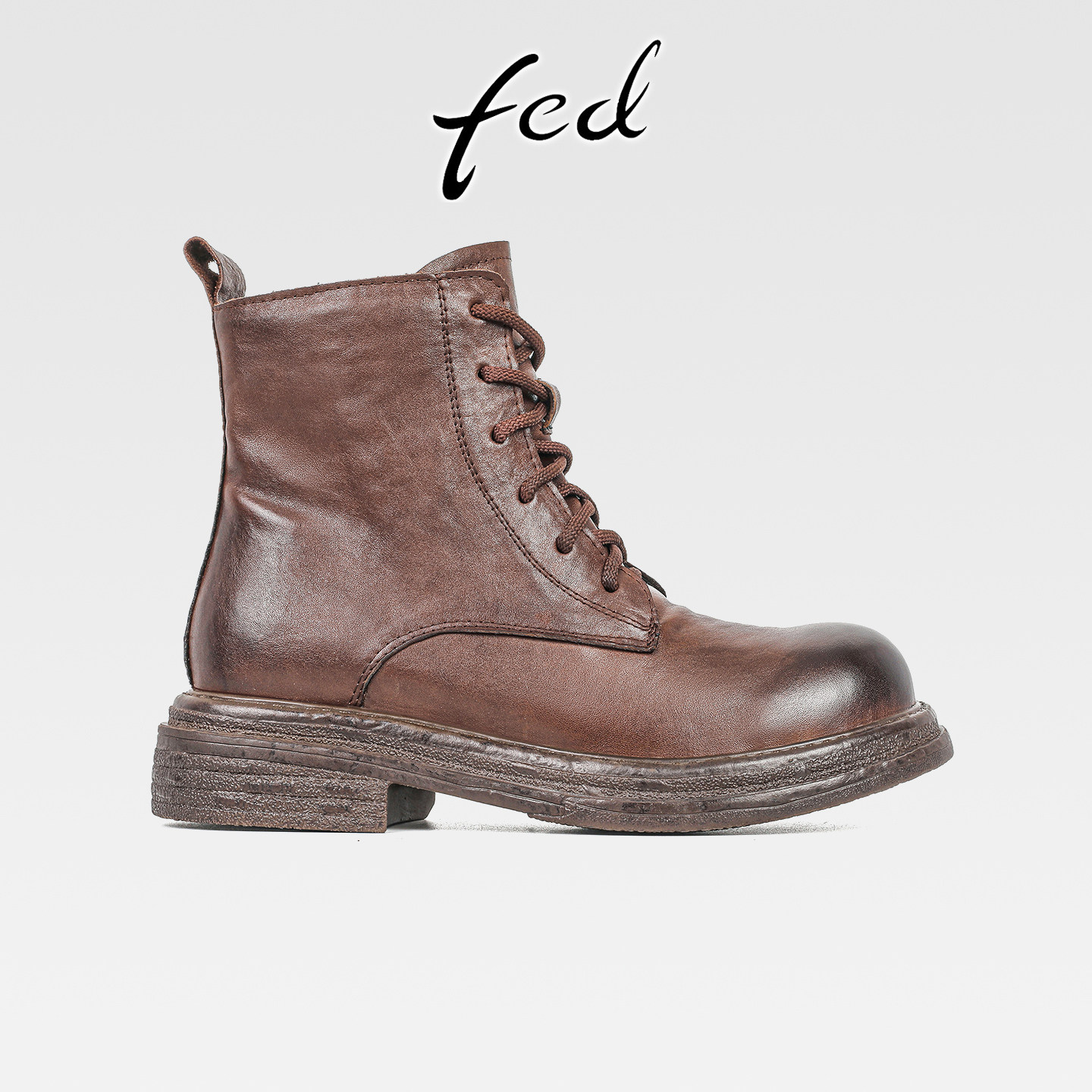 fed英伦风复古真皮粗跟厚底马丁靴女秋冬新款中跟圆头系带短靴子