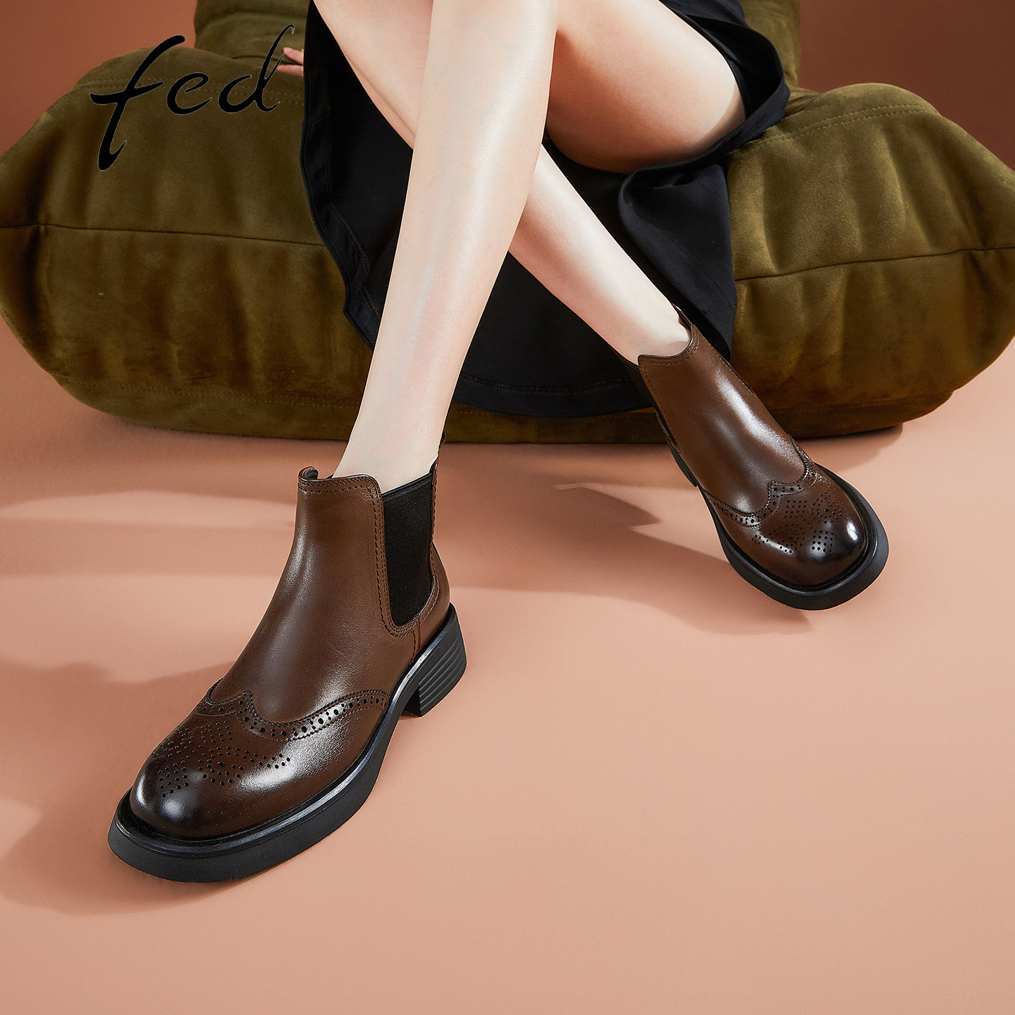 秋季女款增高真皮切尔西短靴