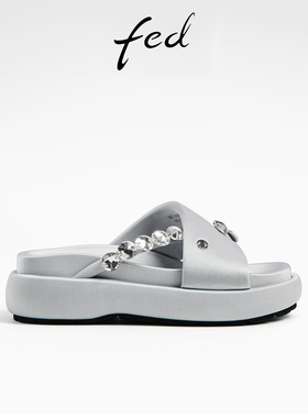 fed银色凉拖鞋夏季新款女鞋水钻外出拖鞋人字拖女款D0701-ZCA603