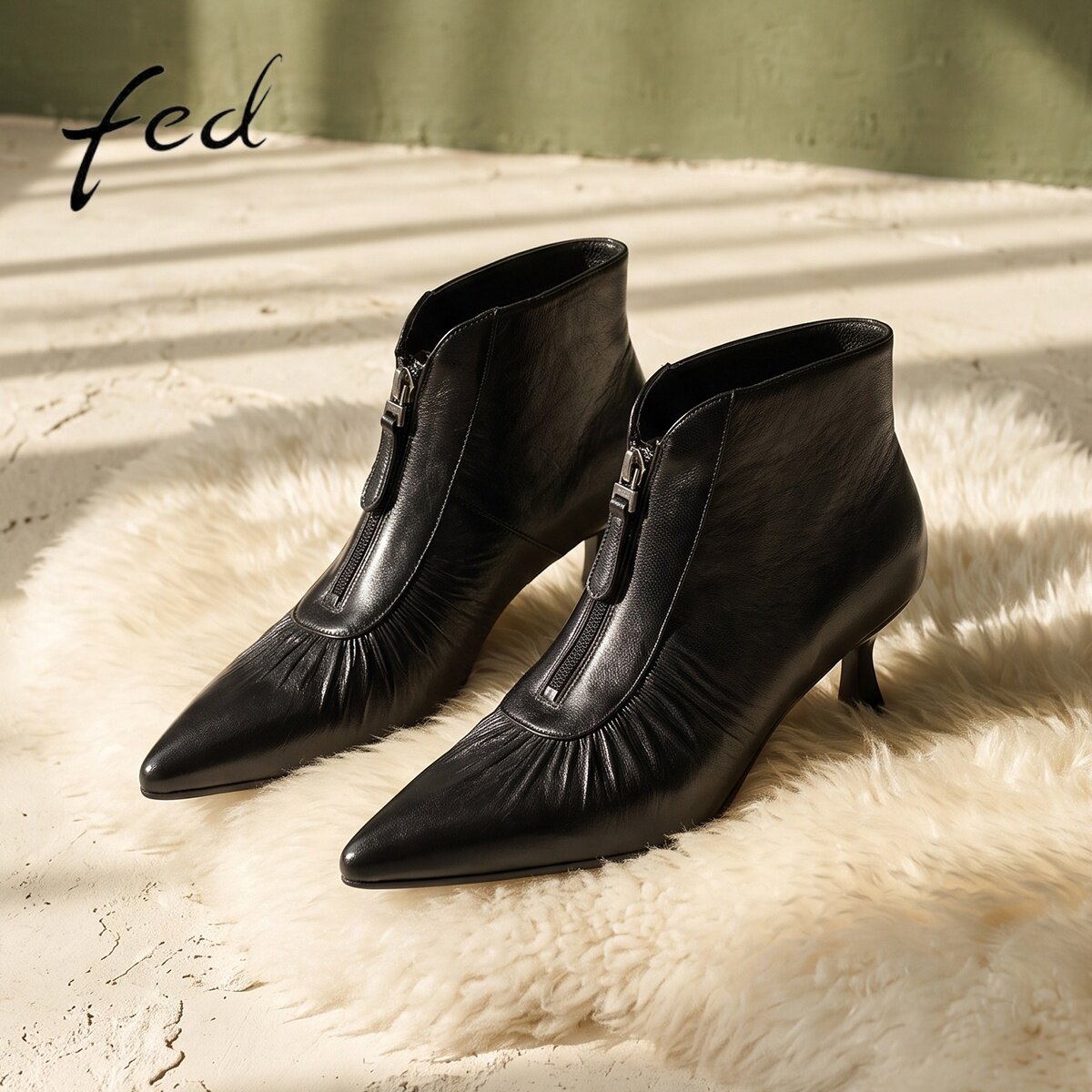fed秋季真皮尖头细跟切尔西女靴
