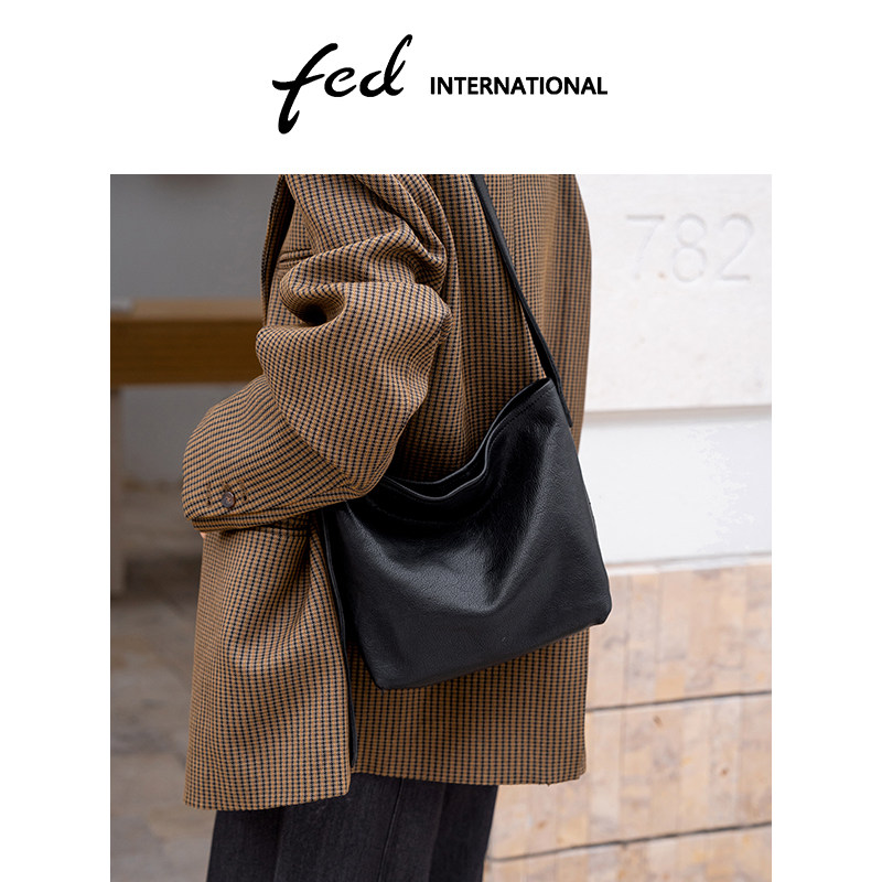 fed植鞣皮头层牛皮真皮女包水桶包HOBO包单肩斜挎女士包包BFA9060