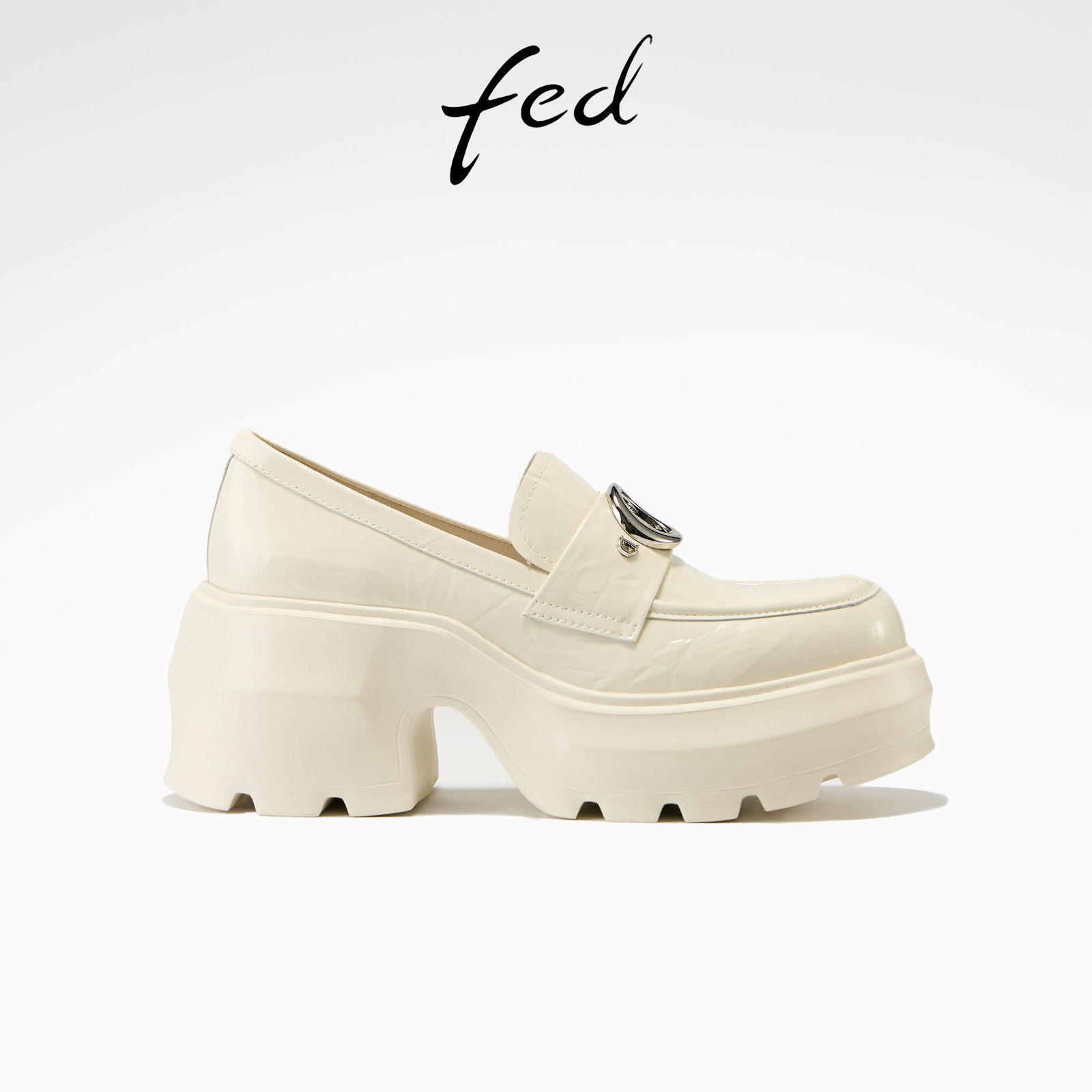 fed厚底乐福鞋春季新款女鞋奶霜环履单鞋粗跟白色小皮鞋女款YA607