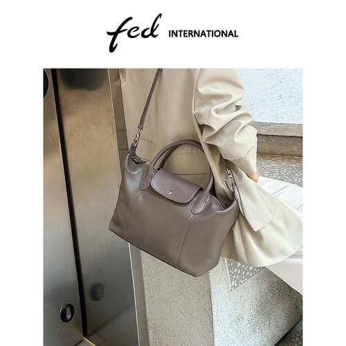 fed头层牛皮真皮女包大容量通勤托特包单肩手提包妈咪包BFA8822A