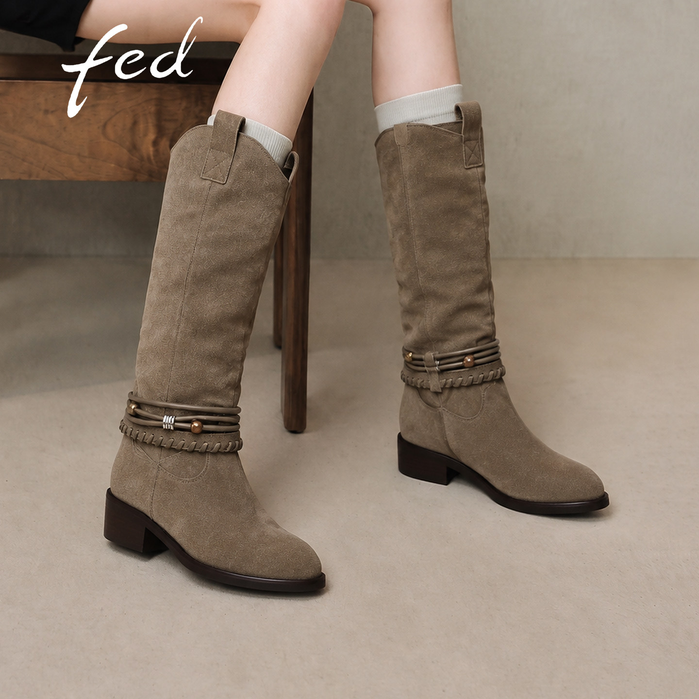 fed真皮粗跟不掉筒牛仔靴女款