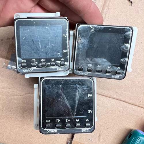 可维修欧姆龙温控器 E5CC-CX2ASM-800议价