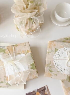 米色繁花牛奶棉~复古花卉礼物包装纸防水花艺装饰纸节日礼物打包