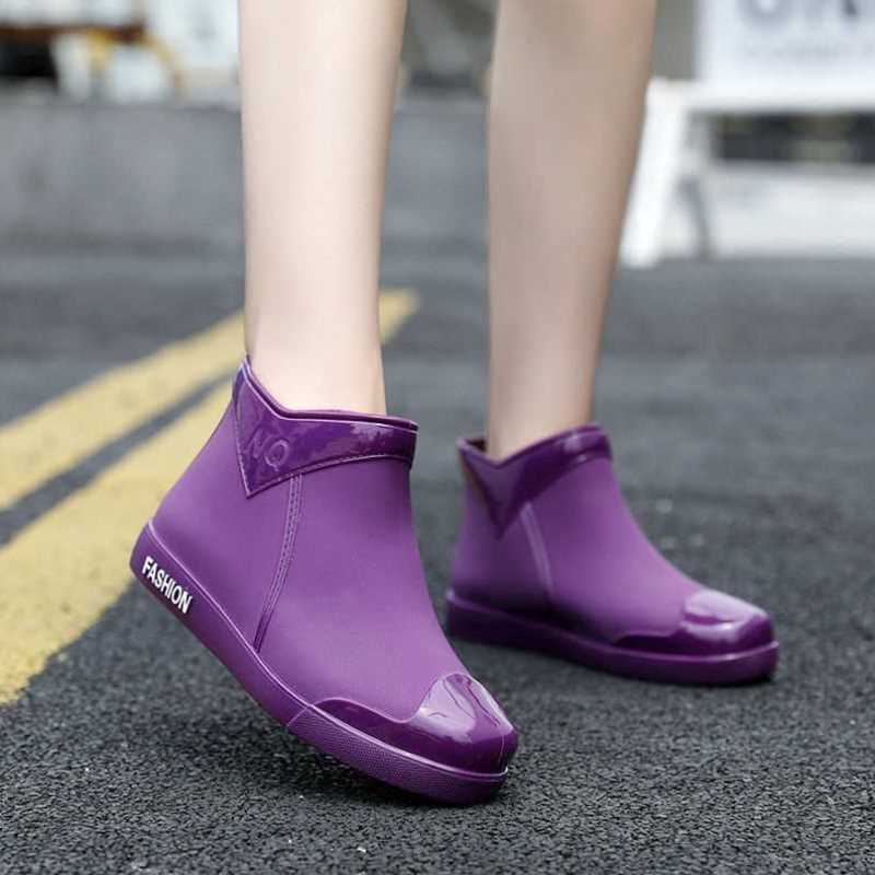 雨鞋女士时尚款外穿春秋冬季2021年新款加绒加厚防水防滑短筒胶鞋