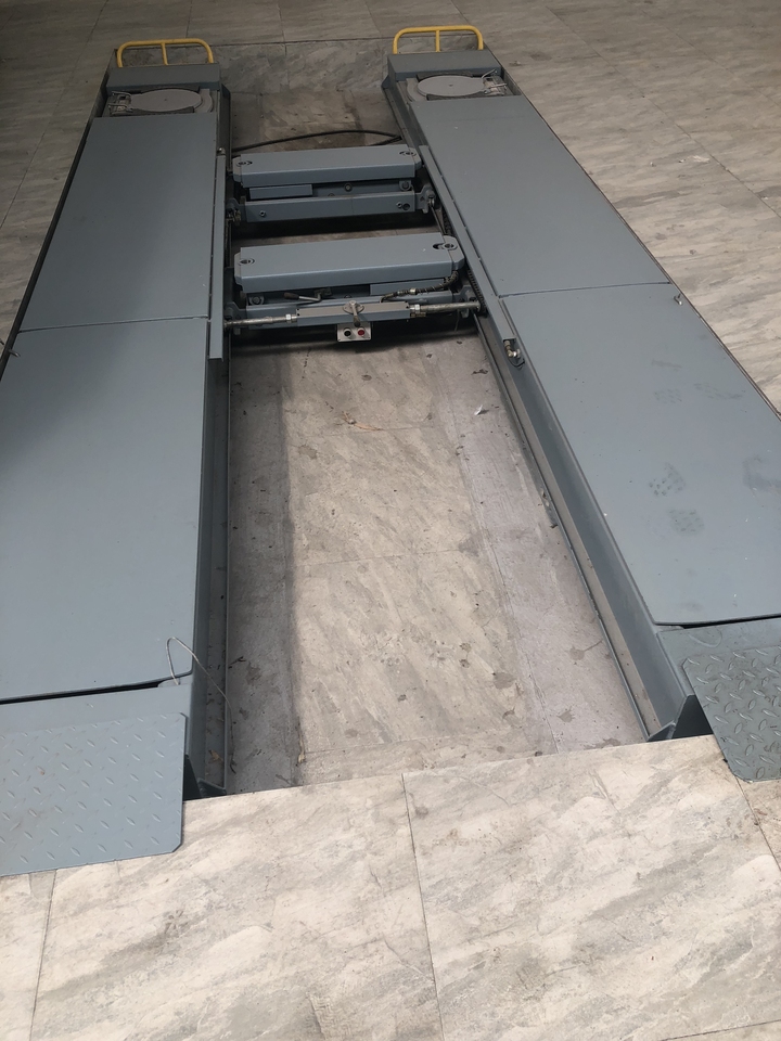 11日26日长春修理公司厂房、办公楼及附属设施网络拍卖公告