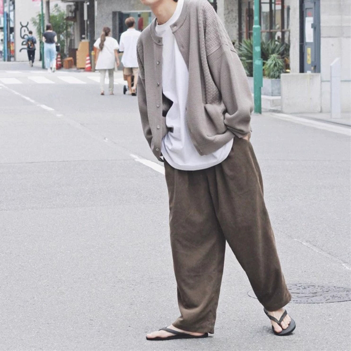 日系复古纯色灯芯绒休闲宽松长裤