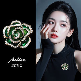 配饰 山茶花胸针高端精致时尚 女个性 气质小香风胸花装 饰别针西装