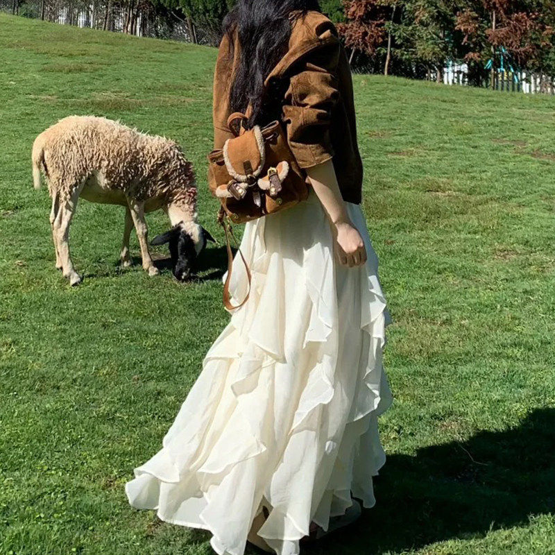 法式高腰不规则荷叶边蕾丝拼接半身裙女春夏季新款飘逸感花瓣长裙