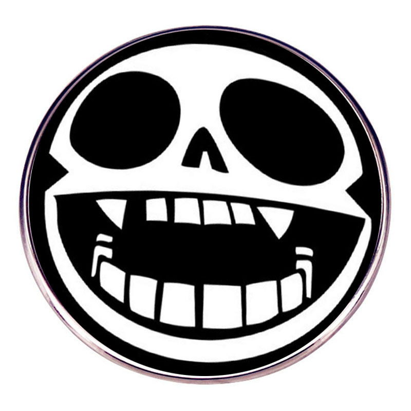 Gorillaz街头霸王胸针摇滚乐队骷髅头别针胸章金属合金徽章配饰