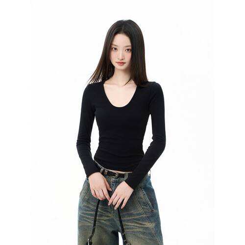 iiiamX黑色u领正肩长袖上衣t恤女2026新款秋季修身显瘦打底衫内搭