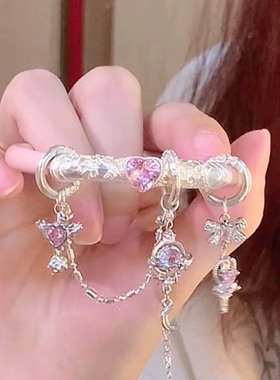 爱心蝴蝶结配饰手镯女款2023年新款小众设计感仙气少女心闺蜜手镯