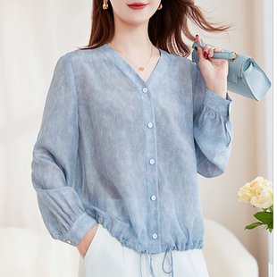 22599658 邢康莉甄选 礼盒发货 仿牛仔真丝双绉小衫