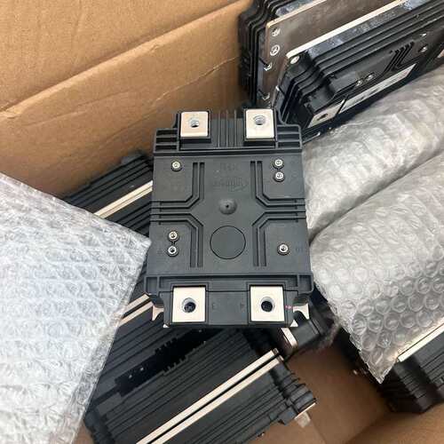 议价英飞凌FF450R33T3E3 件 采矿用 成色如图漂亮可维修