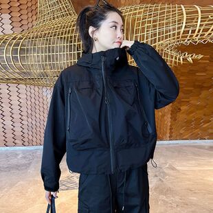 2025新款 设计感小众连帽冲锋衣短外套女宽松百搭夹克风衣潮流 春季