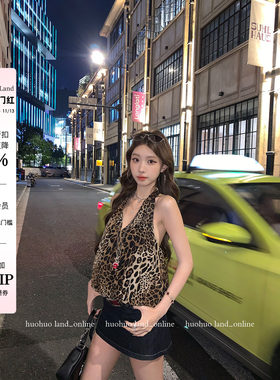 HuoHuo 千金小野豹 野性魅力复古美式新款女V领豹纹挂脖雪纺衫