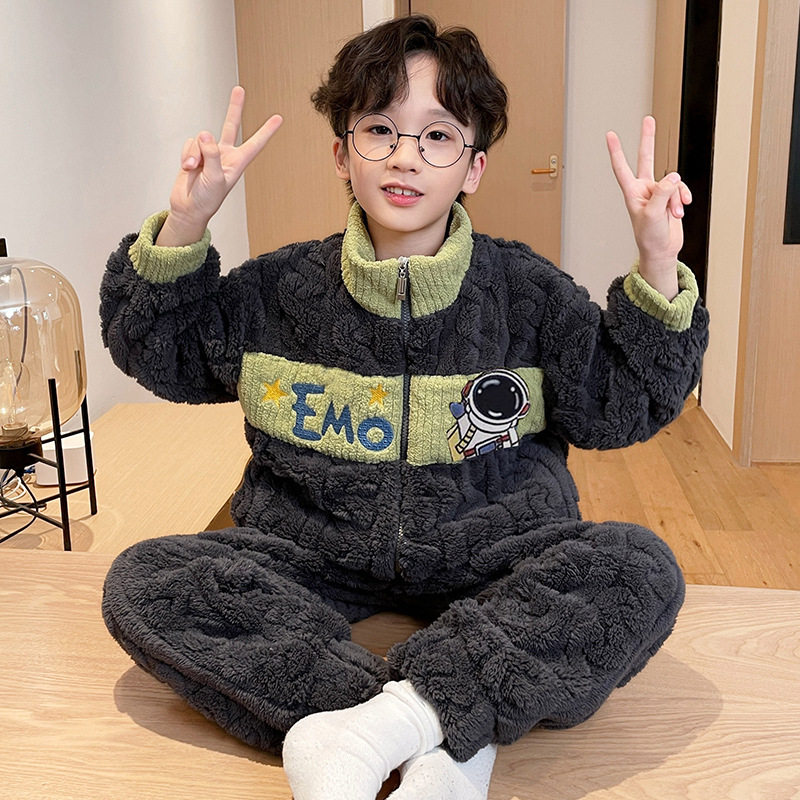 儿童睡衣男孩秋冬季法兰绒加厚款男童青少年大童珊瑚绒睡衣冬天款