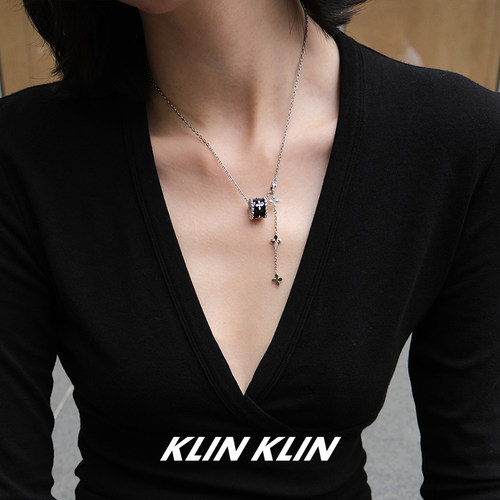 KLINKLIN复古小蛮腰吊坠十字架弹簧项链女锁骨链小众高级感黑色