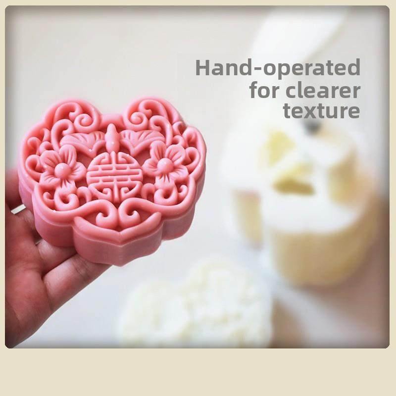 觉醒狮子月饼模具中国风2025新糕点花生柿子食品级手压全国趋势中