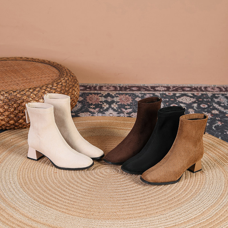 法式方头弹力小裸靴秋冬新款短筒粗跟瘦瘦靴935-19