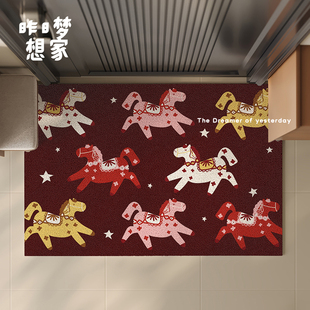 新年马年红色进门垫家用耐脏耐磨玄关垫丝圈地垫卡通童趣入户脚垫