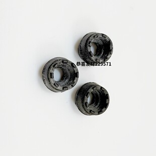 适用奔驰W166W164W251打气泵R350支架ML350弹簧GL450胶墩GLE胶垫