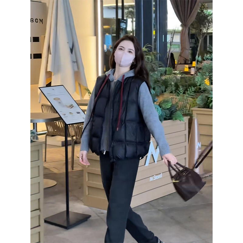 排骨白鸭绒羽绒服马甲女坎肩外套