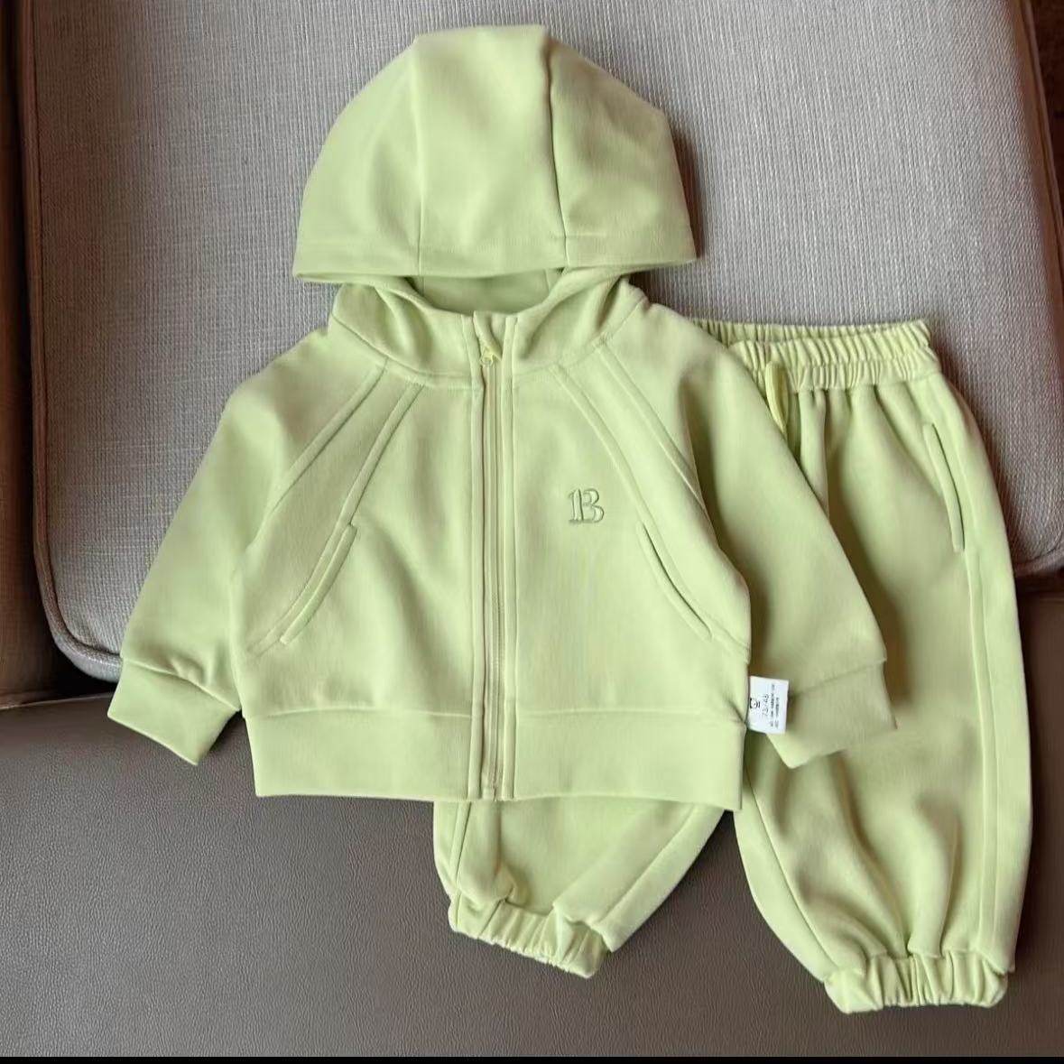 安阳童装婴儿衣服男女童卫衣春秋小童软壳套装