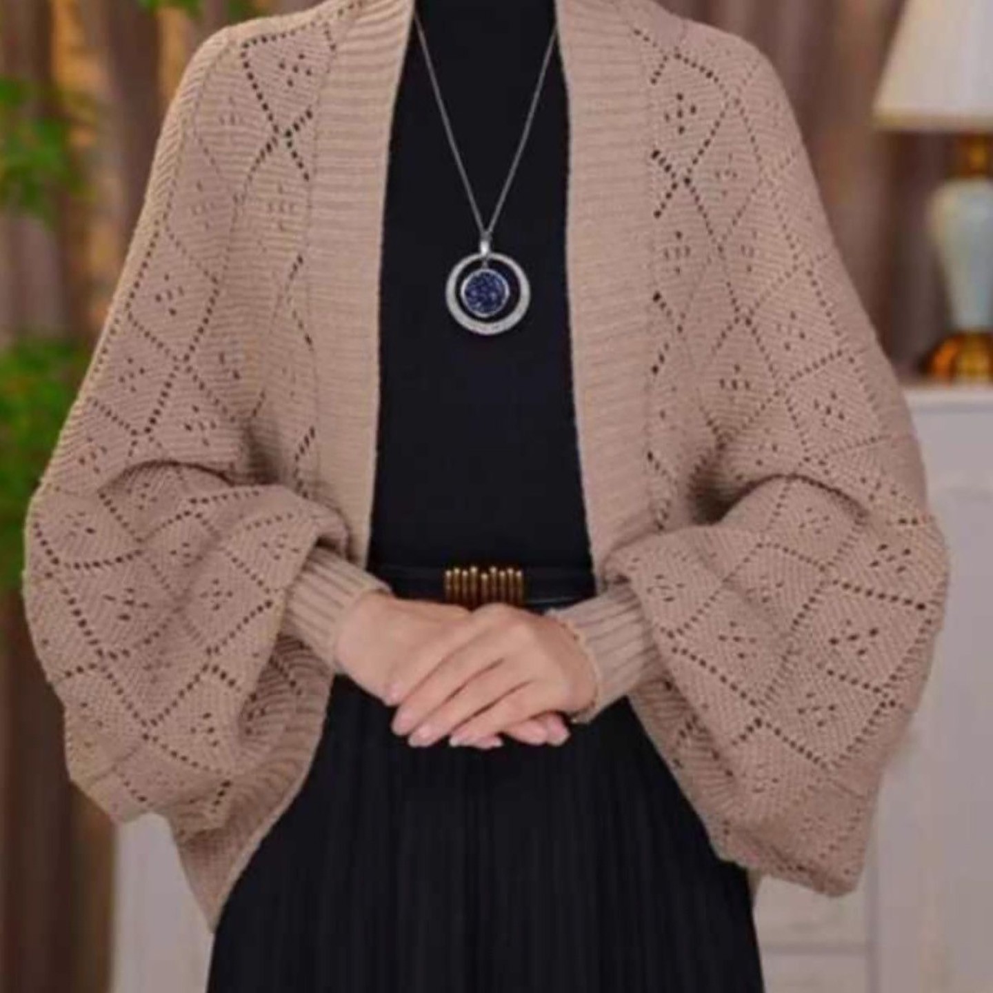 荣啊女装菱格针织披肩秋冬女士2025新款外搭开衫百搭保暖洋气a63