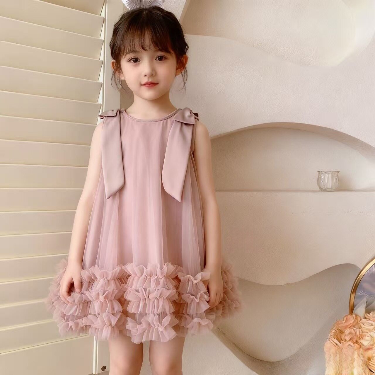 女童连衣裙秋冬新款2026韩版洋气女宝宝蝴蝶结纱裙生日礼服吊带裙